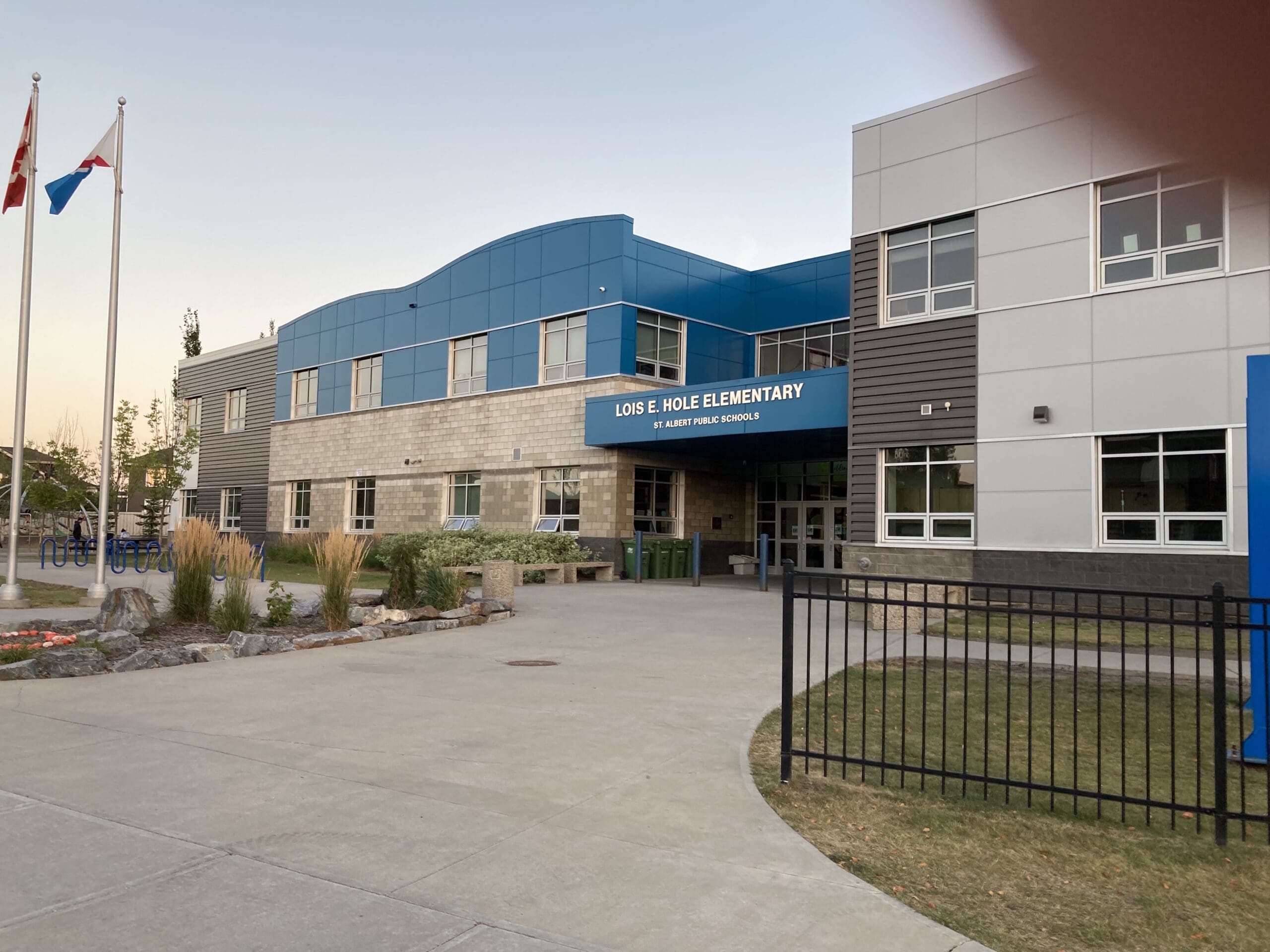 School-003